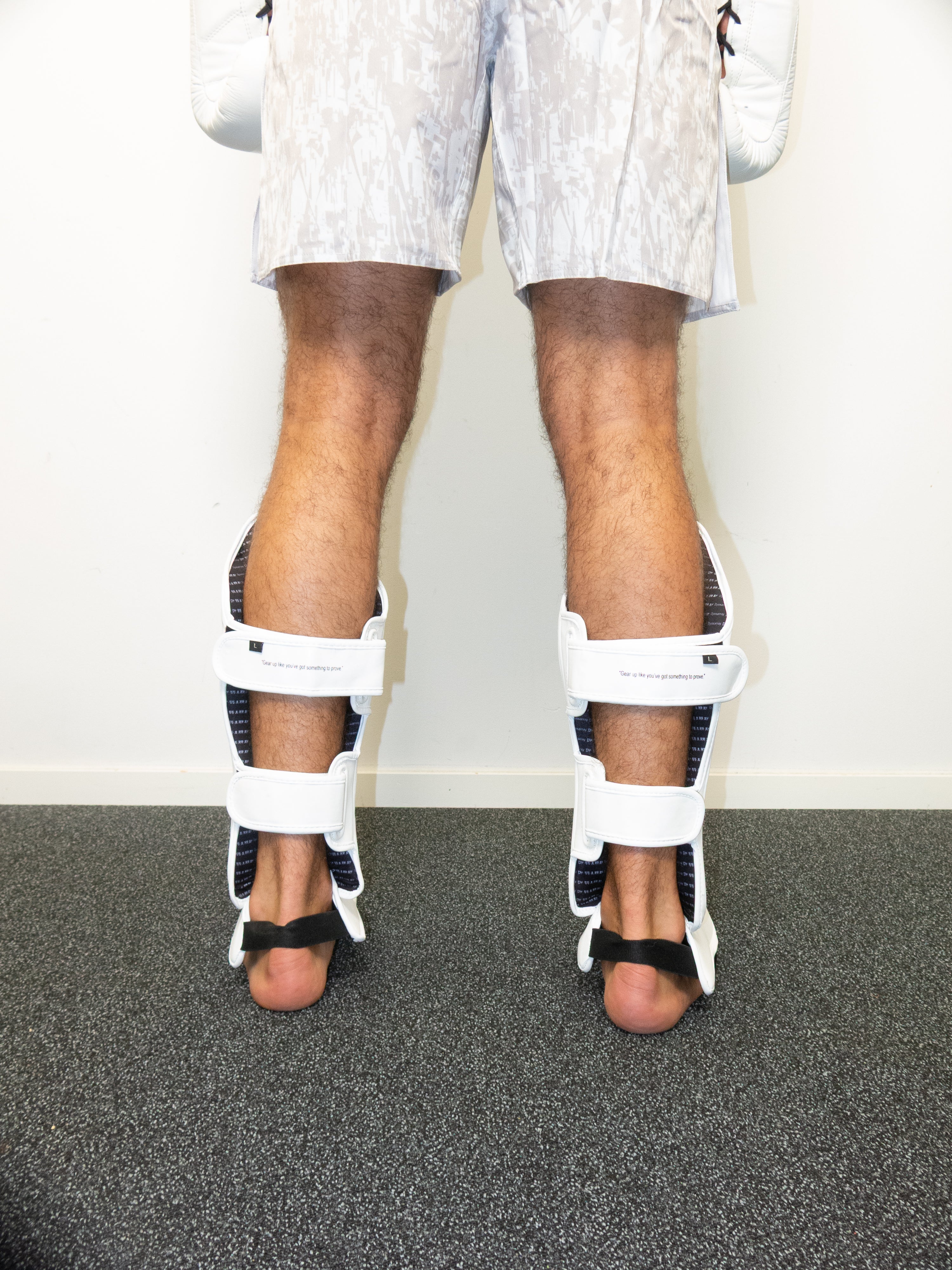 SHIRO SHINGUARDS WHITE
