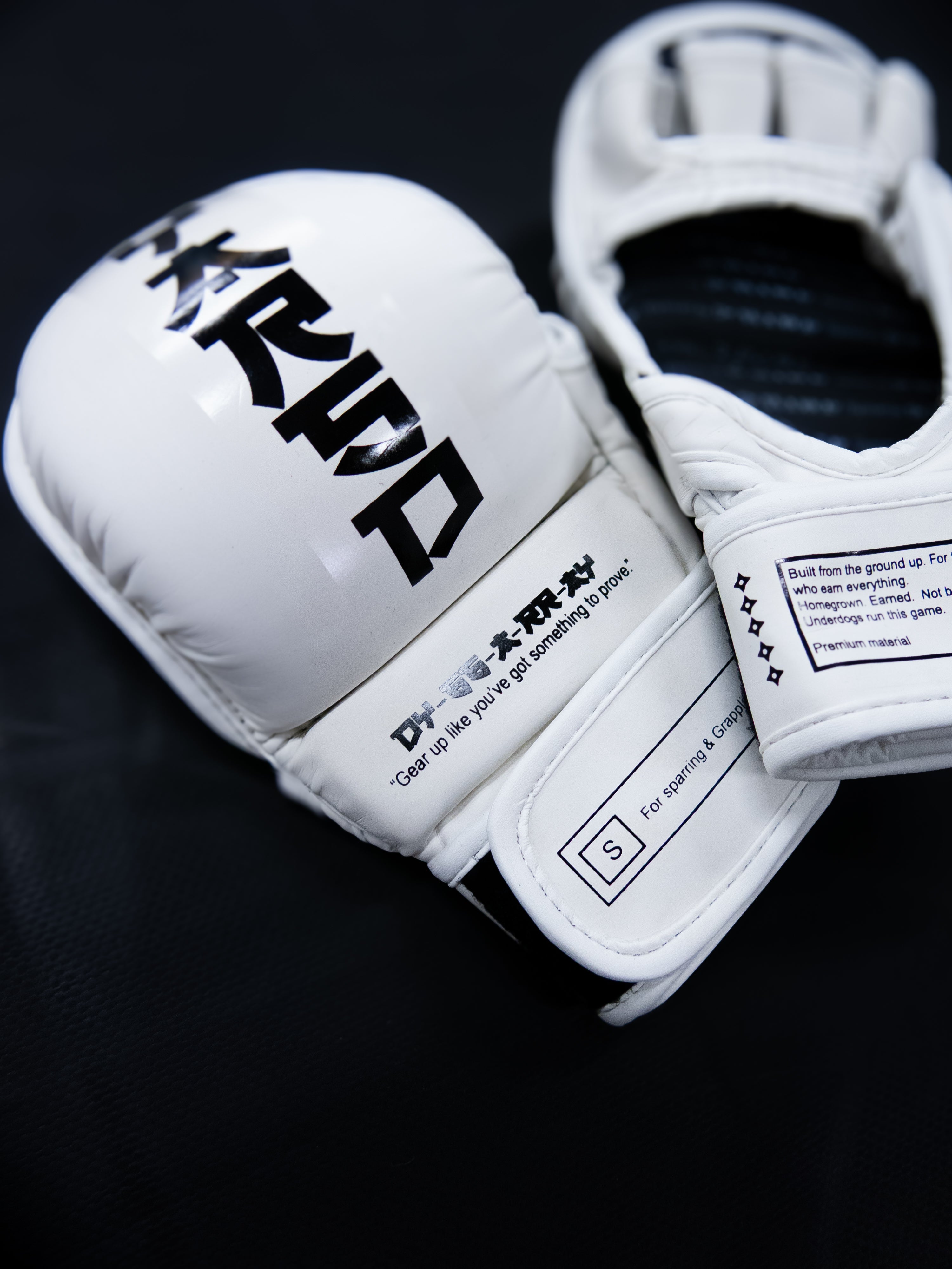 SHIRO MMA GLOVES WHITE